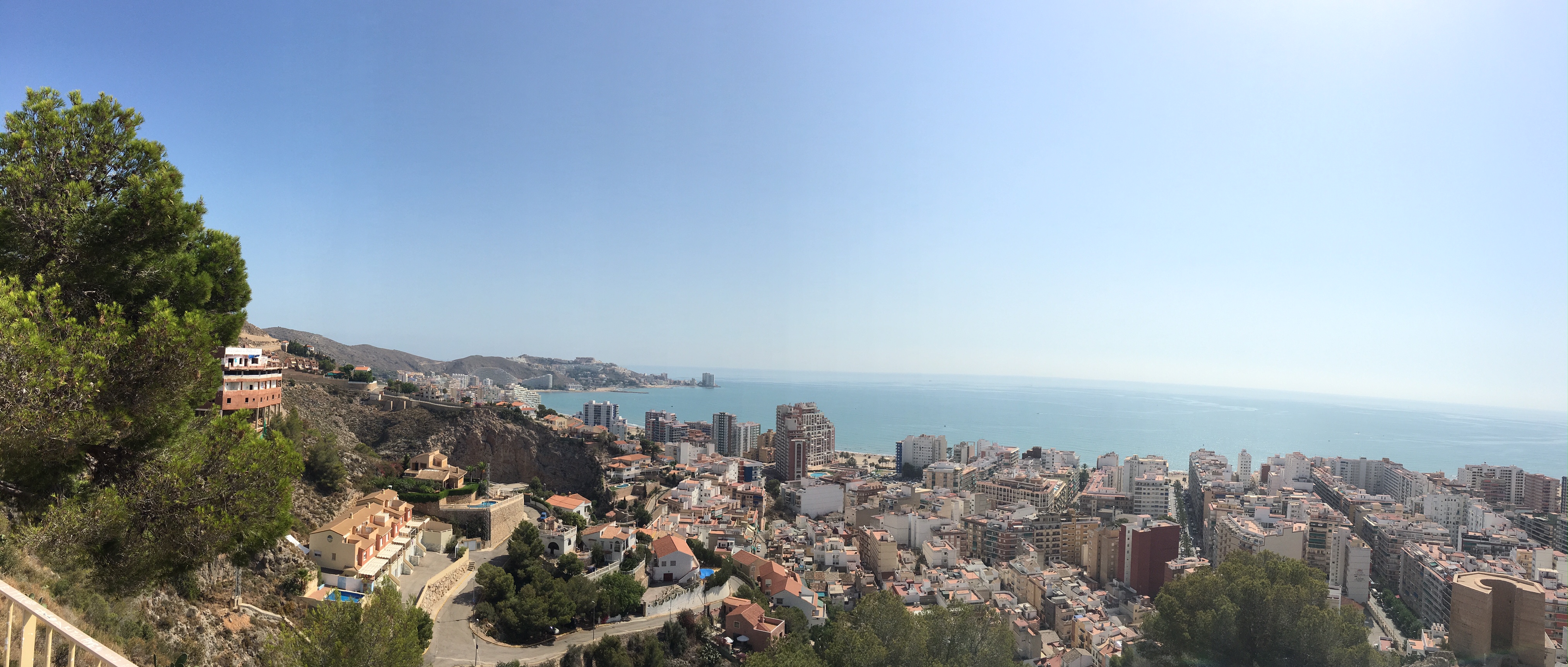 Vista de la bahía de Cullera desde el castillo