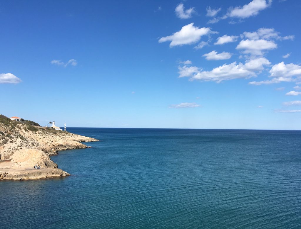 Faro de Cullera y Acantilados